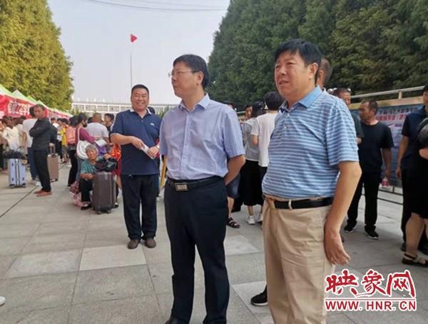 必赢线路检测中心迎来7000余名2019级新生入学报到